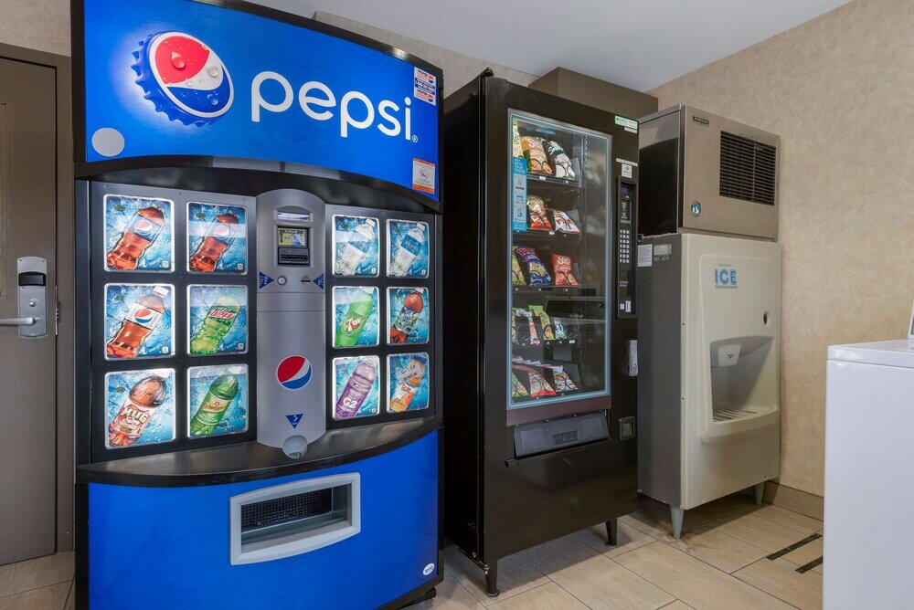 Фото Best Western Plus Fernie Mountain Lodge