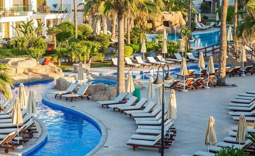 Гостиница Adams Beach Hotel & SPA в Айя-Напе