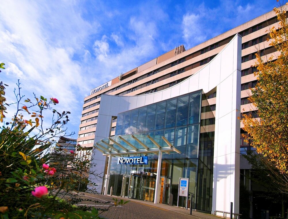 Фото Novotel London West