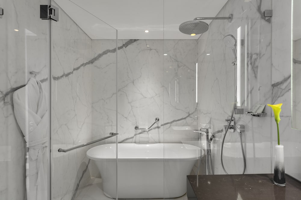 Фото Inbal Jerusalem Hotel