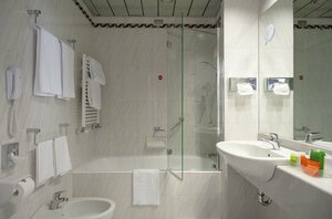 Гостиница Nh Trieste