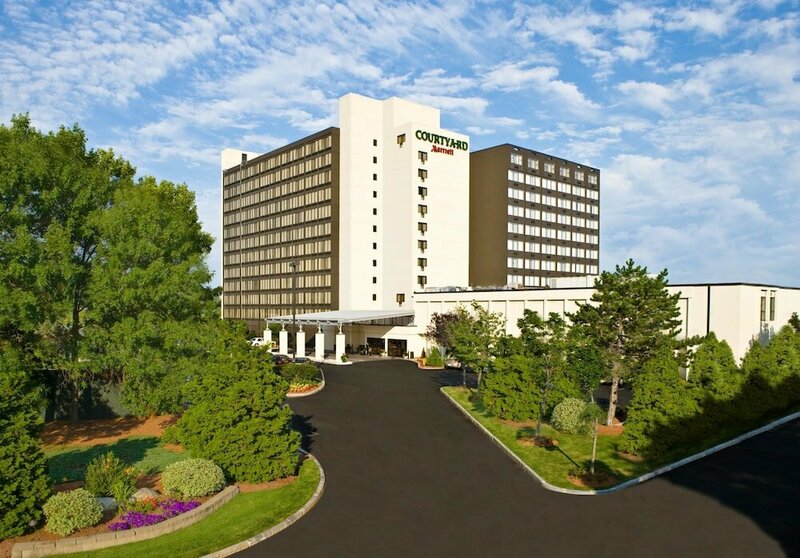 Гостиница Courtyard by Marriott Boston Logan Airport