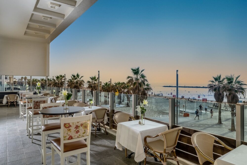 Фото Herods Hotel Tel Aviv by the Beach