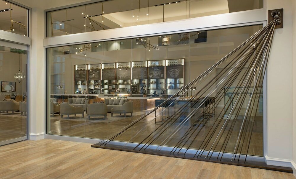 Фото DoubleTree by Hilton Hotel Dallas – Love Field