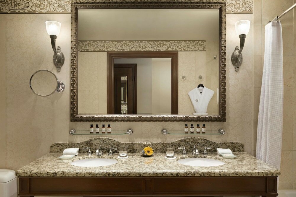 Фото Fairmont Chateau Lake Louise