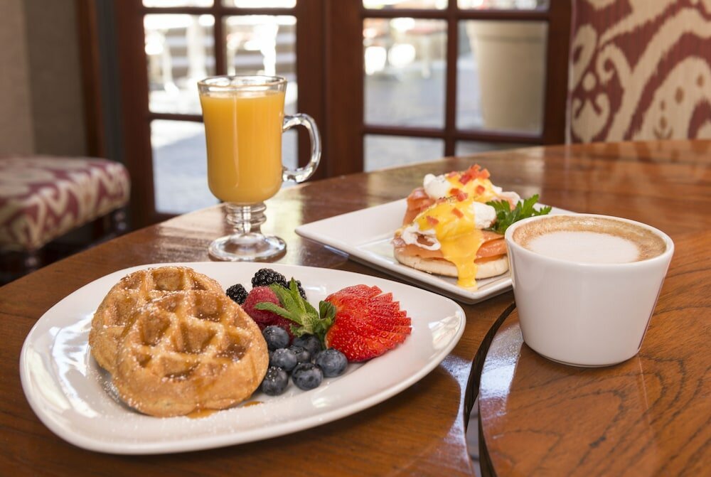 Фото Ayres Hotel Costa Mesa/Newport Beach