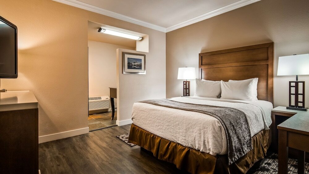Фото Best Western Bishop Lodge