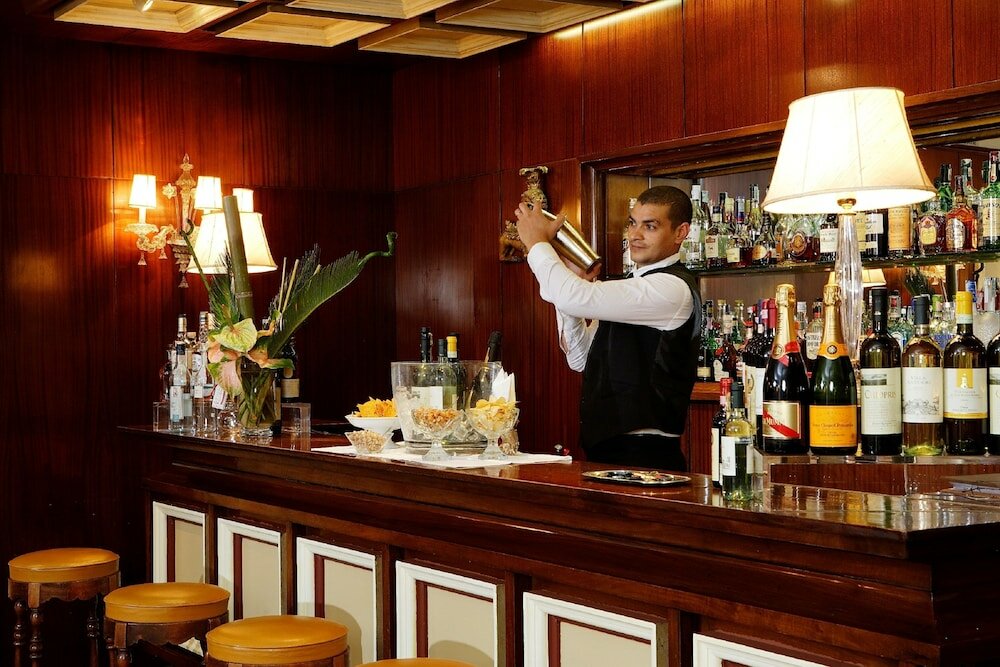 Фото Hotel De La Ville