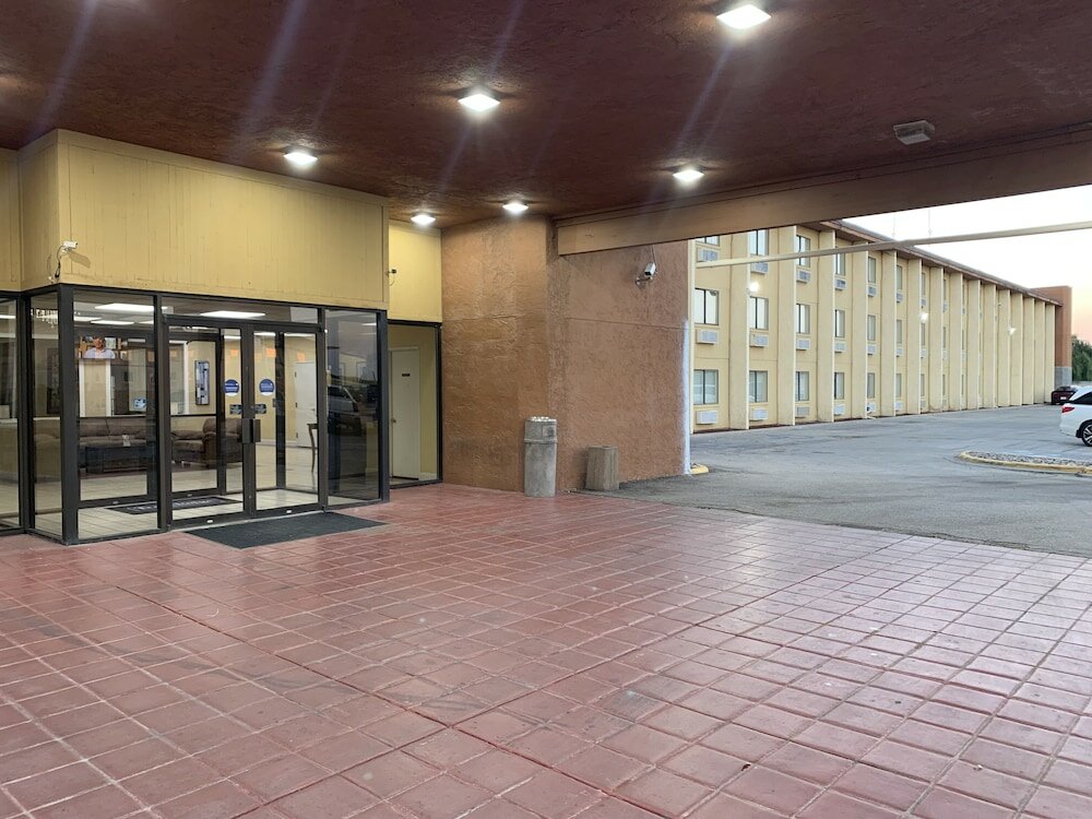 Фото Travelodge by Wyndham Odessa