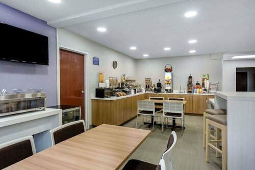 Гостиница Microtel Inn & Suites by Wyndham Burlington