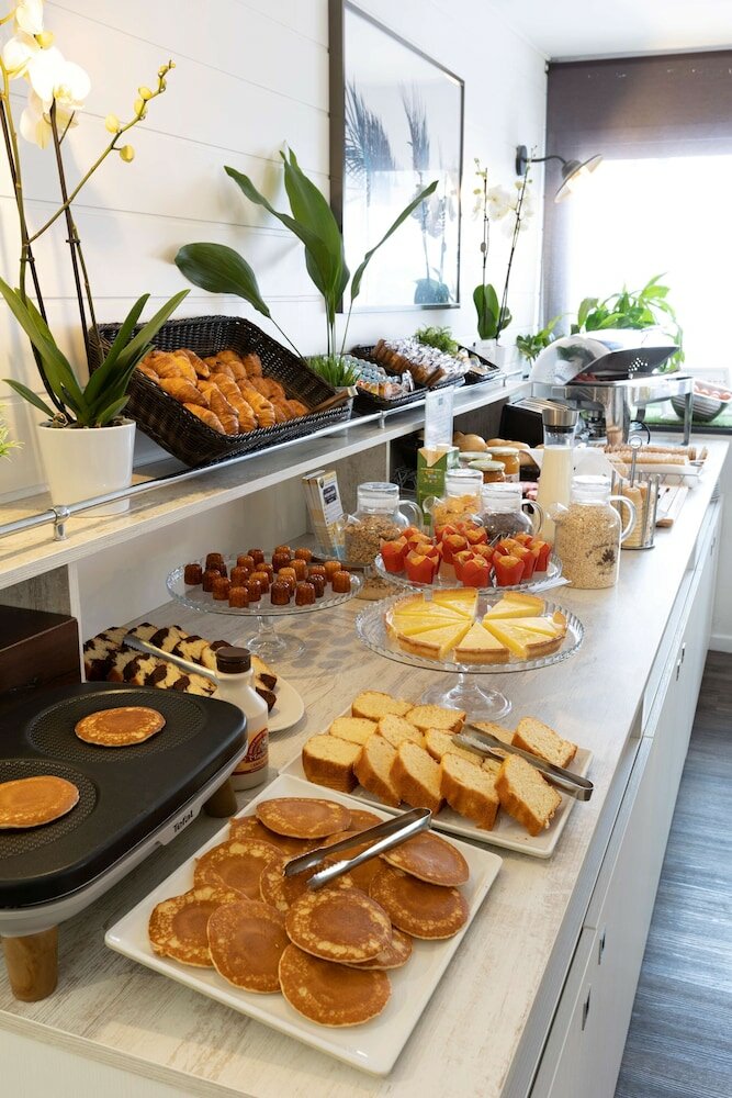 Фото Best Western Hotel Mediterranee Menton