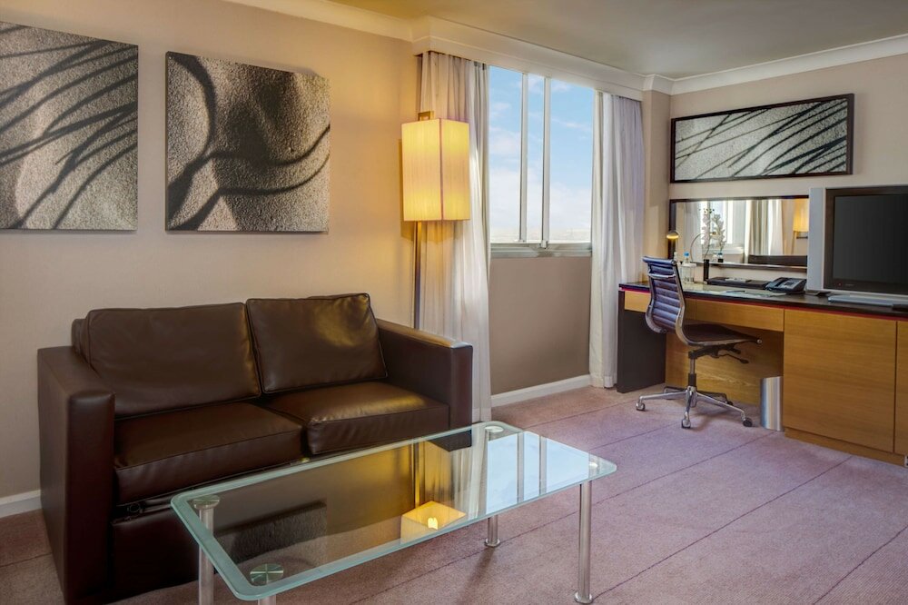 Фото Hilton Leeds City