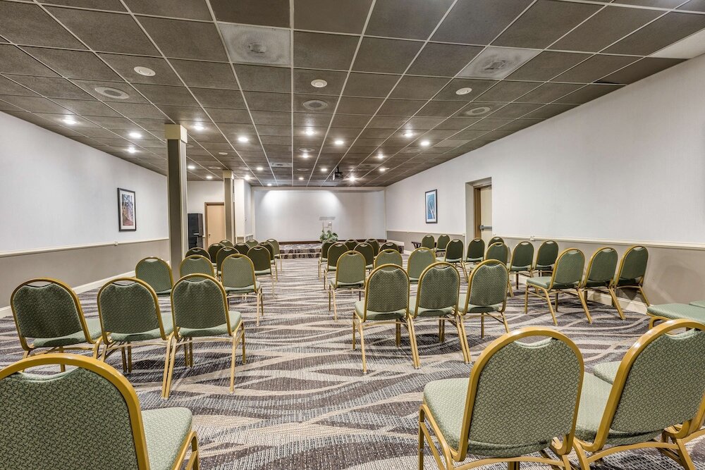 Фото SureStay Hotel by Best Western SeaTac Airport North