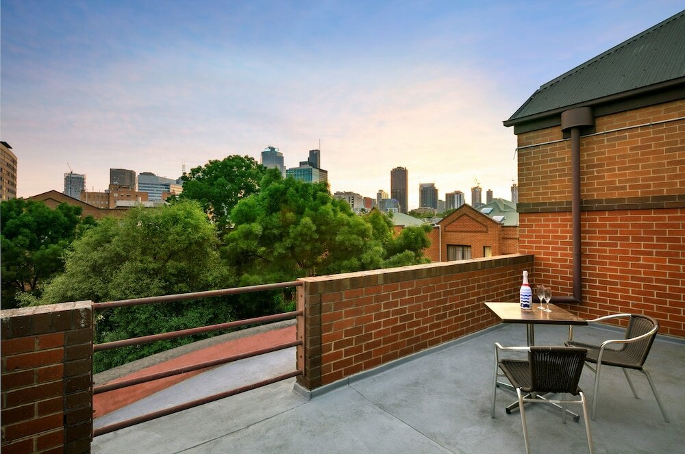 Фото Comfort Apartments Royal Gardens