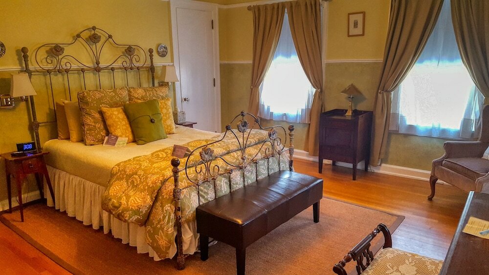 Фото The Lilac Inn