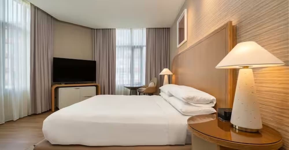 Фото Hilton San Diego Gaslamp Quarter