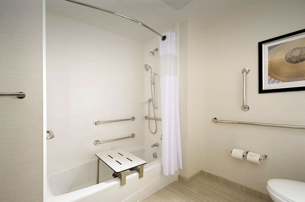 Фото Hampton Inn Washington Dc NoMa Union Station