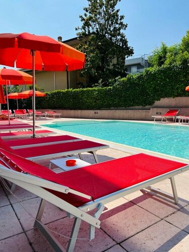 Внешний вид отеля Il Sogno Apartments в Дезенцано-дель-Гарде, фото 4