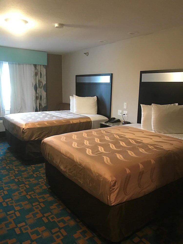 Фото SureStay Hotel by Best Western Brownsville