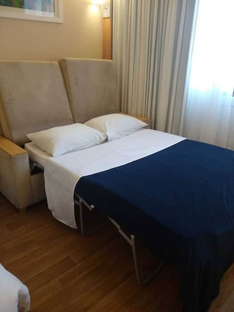 Фото Novotel Porto Alegre Tres Figueiras Hotel