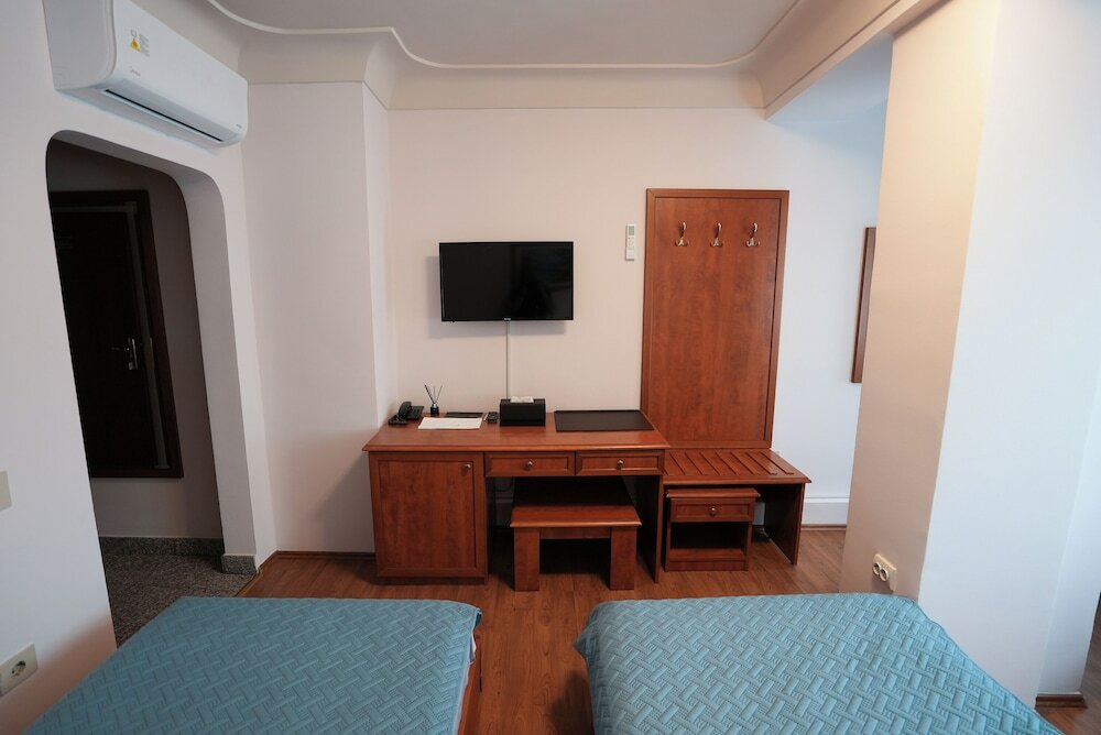 Фото Hotel Gold Inn