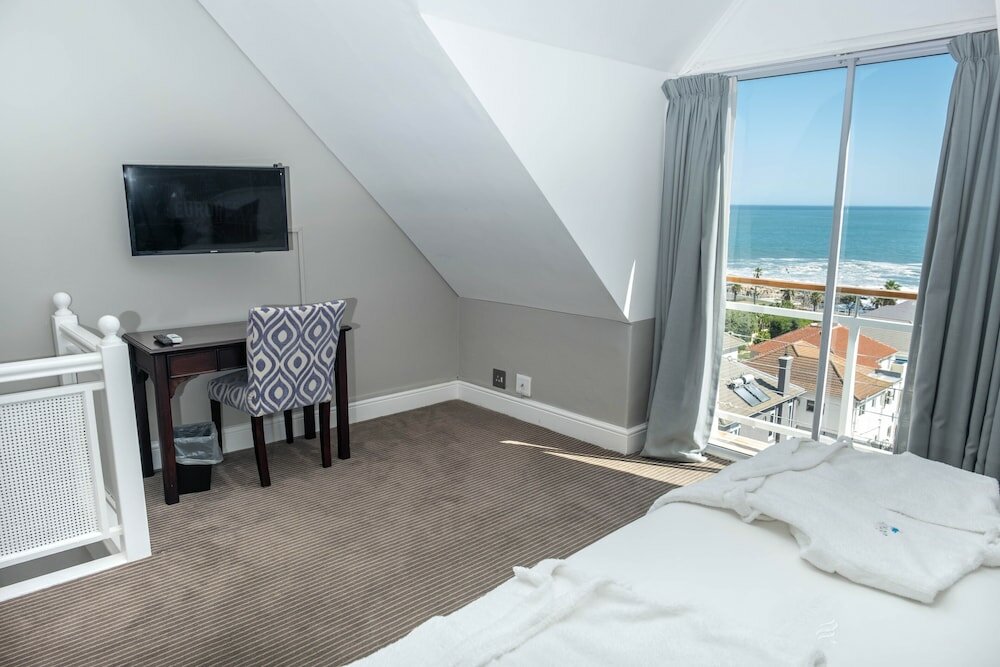 Фото The Bantry Aparthotel by Totalstay