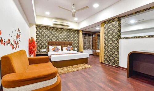 Гостиница Fabhotel Blue Moon I в Ахмадабаде