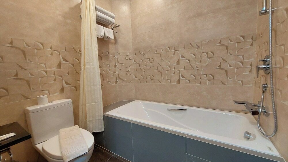 Фото Hotel Grand Galaxy