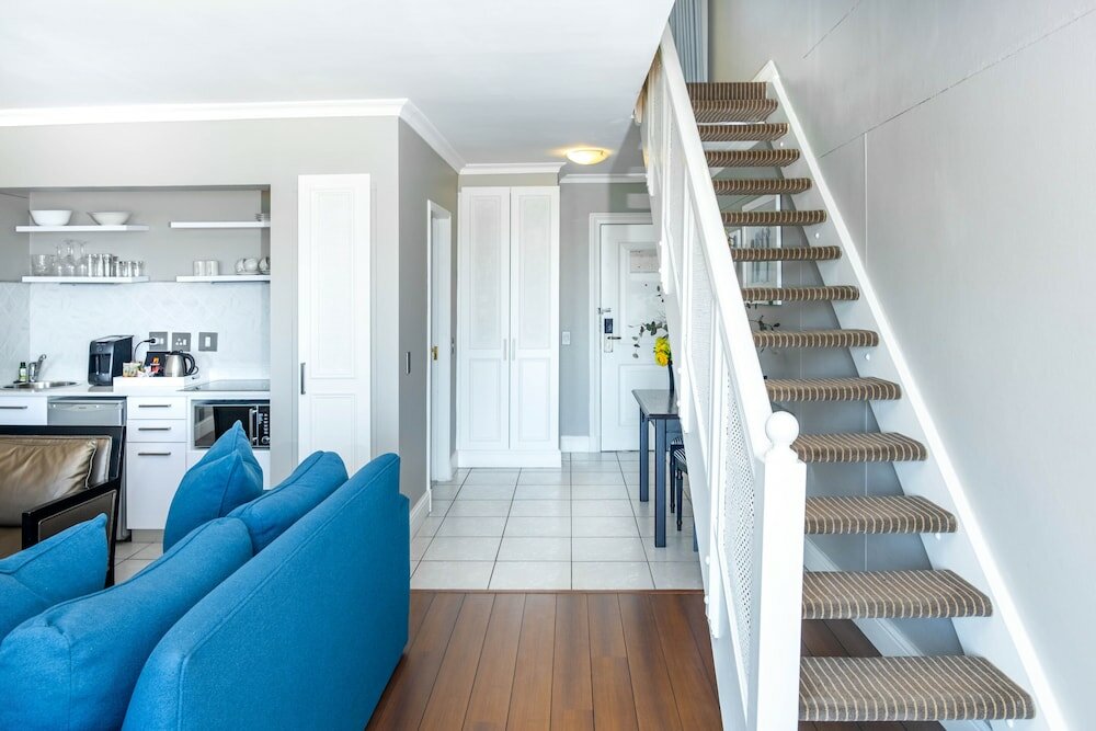 Фото The Bantry Aparthotel by Totalstay