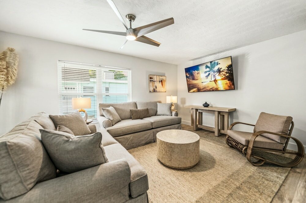 Фото Tropical Breeze Resort