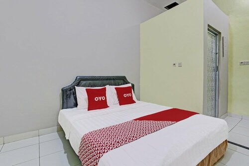 Гостиница Oyo 92521 Guest House Inayah Syariah