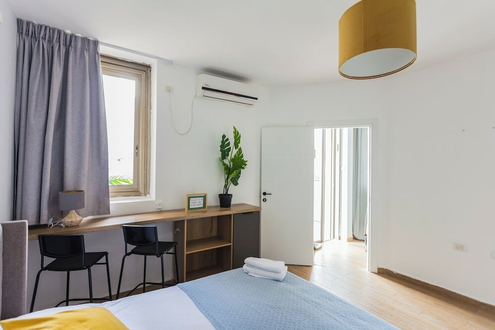 Фото HaYarkon Apartments