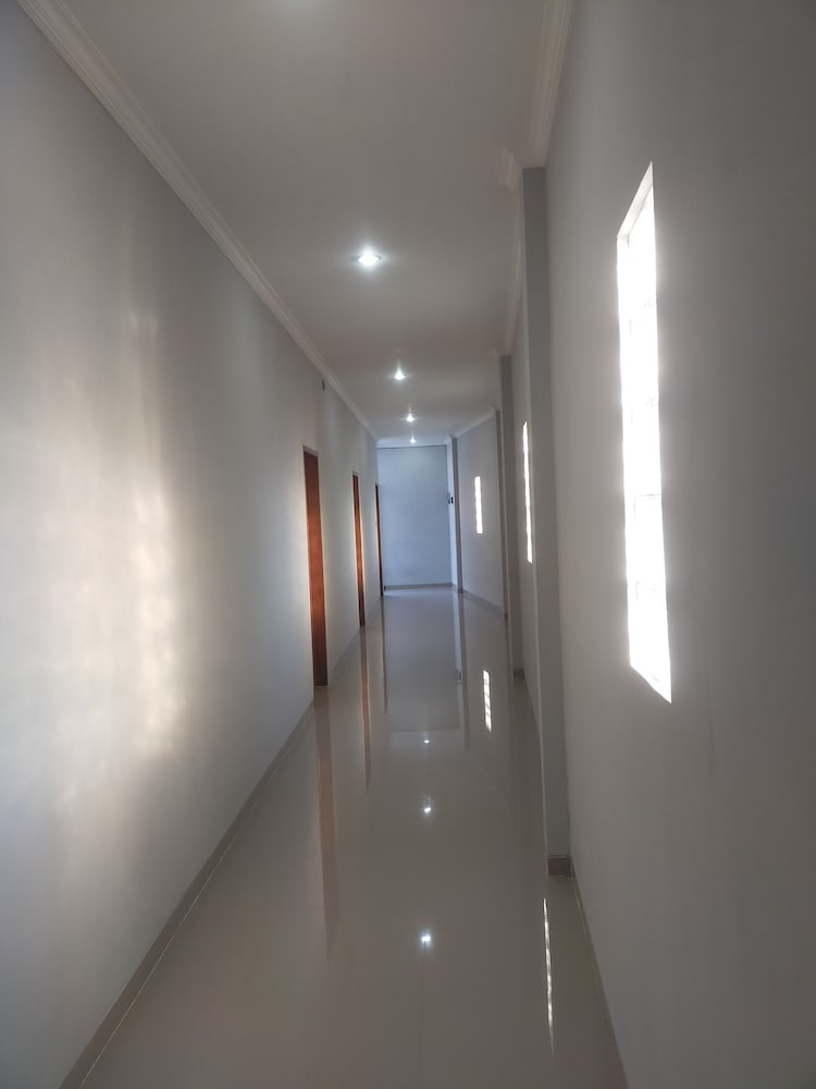 Фото Kubu Gena Guesthouse Canggu