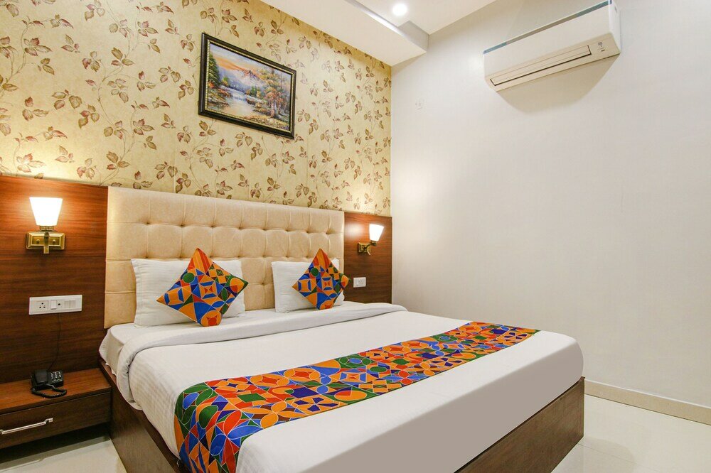 Фото Fabhotel Golden Enterprise