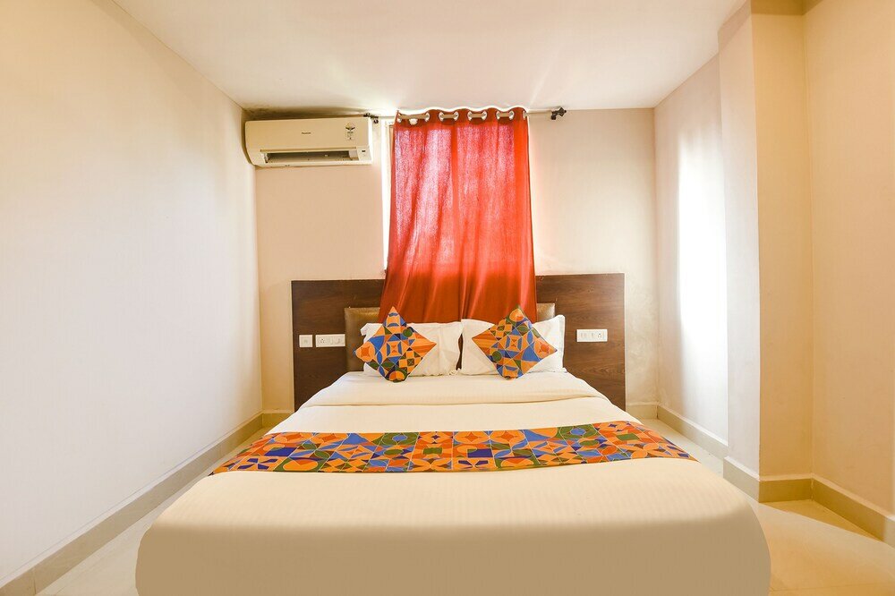 Фото FabExpress Raj Imperial by Rivasa, Calangute