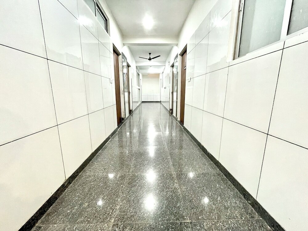 Фото Shri Radha Ashtami Seva Ashram