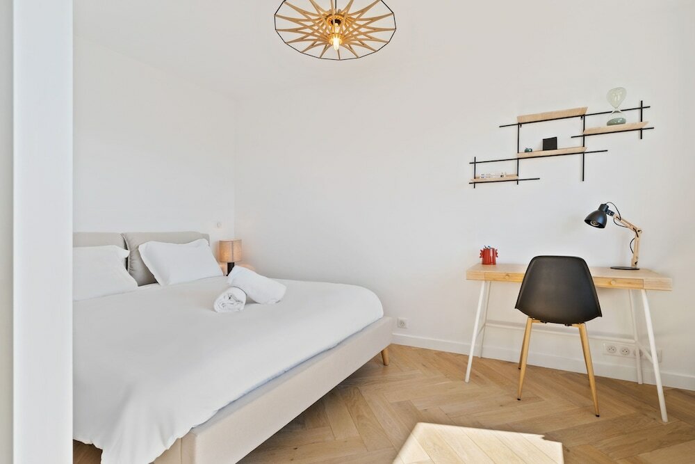 Фото Brand New Retreat in Belair Id224