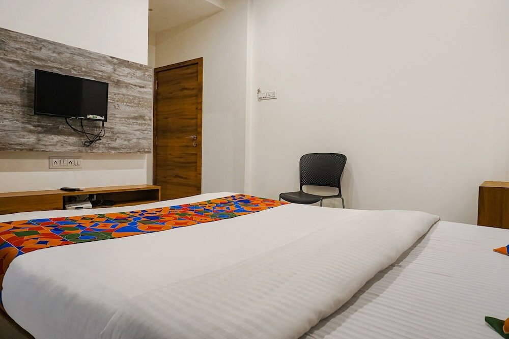 Фото Fabhotel Sai Sunandan