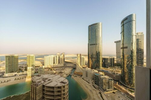 Апартаменты Maison Privee - Elegant and Panoramic Sea View Apt on Al Reem Island в Абу-Даби