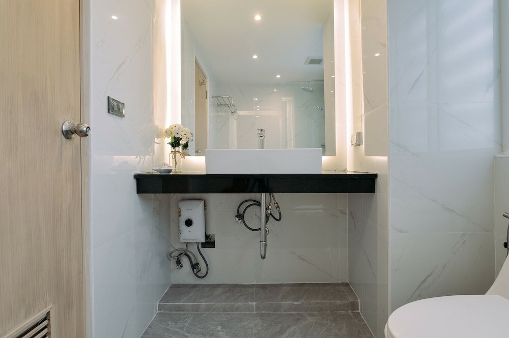 Фото Tori Crown Hotel