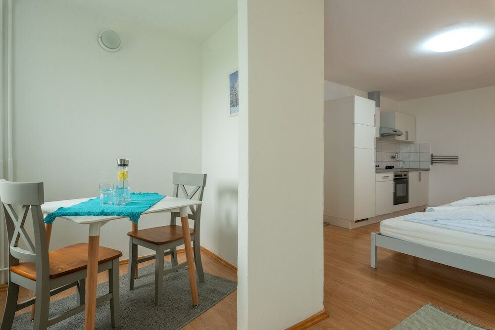 Фото Alpine Hostel Appartements