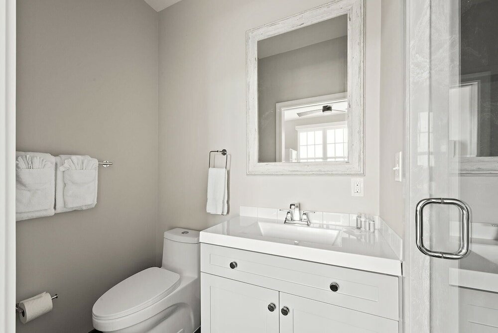 Фото Holy Angels Bywater Hotel and Residences