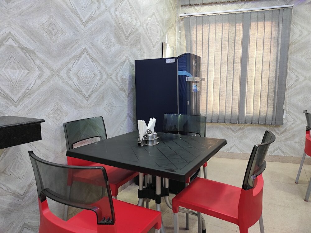 Фото Sawkmie Hotel