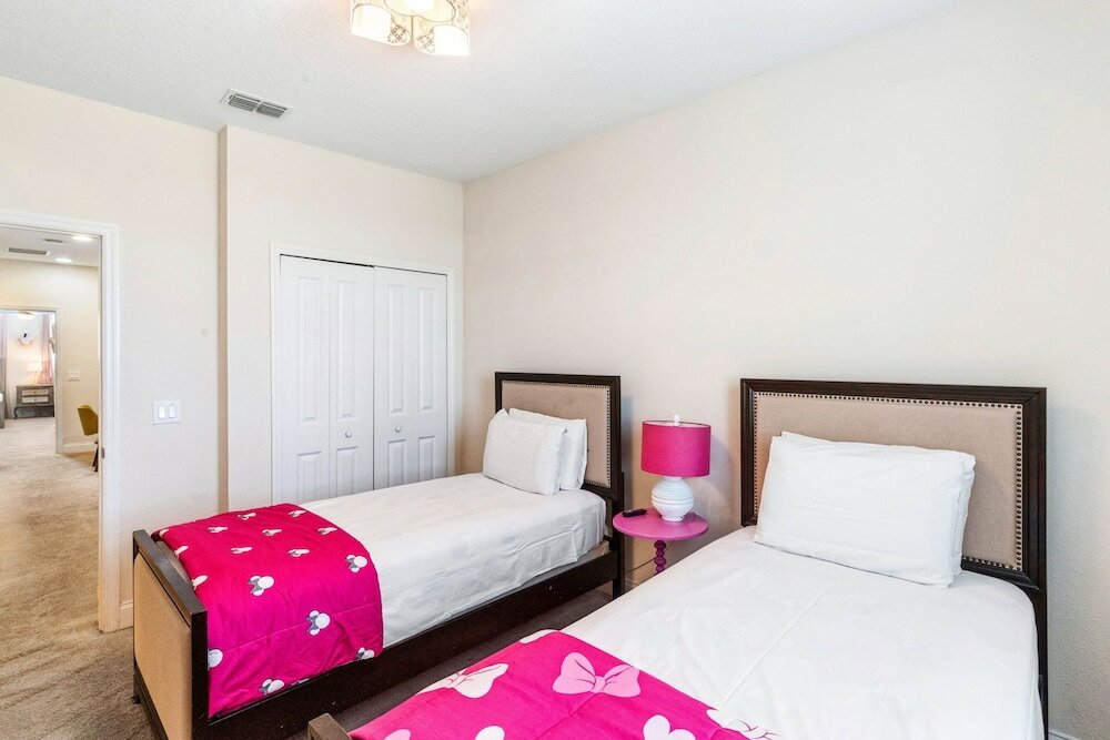 Фото 321 Captiva Drive