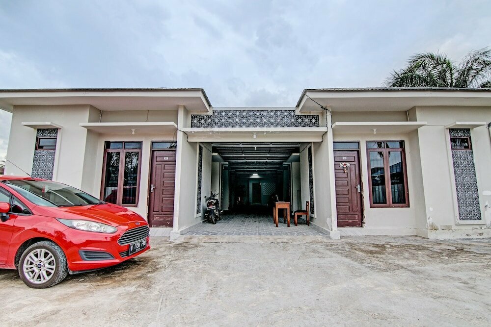 Hotel Sandira Syariah by Oyo, Dumai, photo