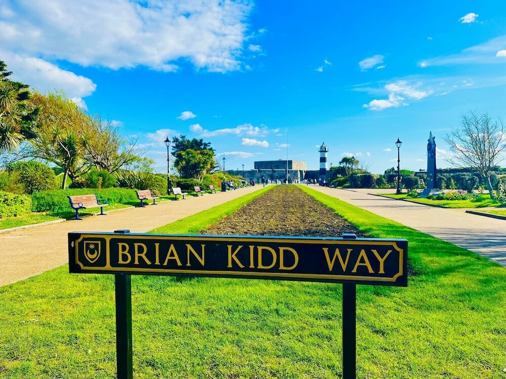 Фото Seafront 3 Bedroom Apartment