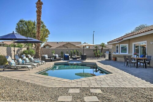 Гостиница Updated Home w Saltwater Pool: Near Tennis Garden в Палм Дезерте