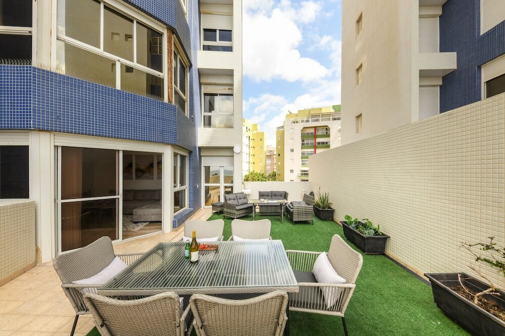 Фото 4br Seaview Apt Private Balcony &Parking