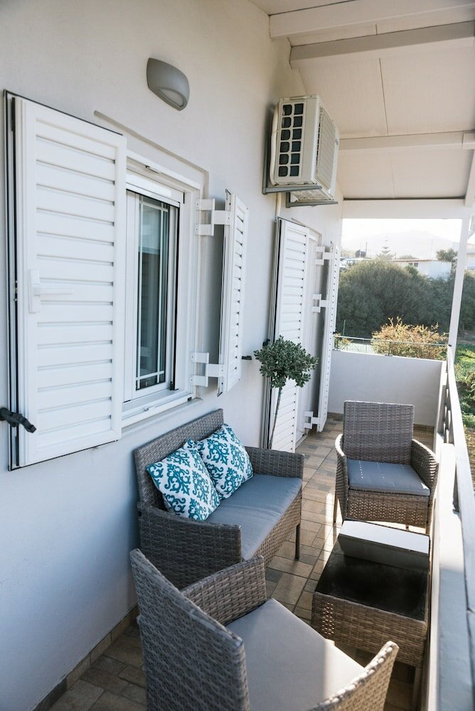 Фото ---Ammira Mare--House near sea with pool