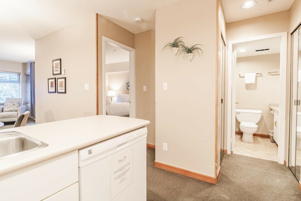 Фото Whistler Vacation Club Lake Placid Lodge - 225